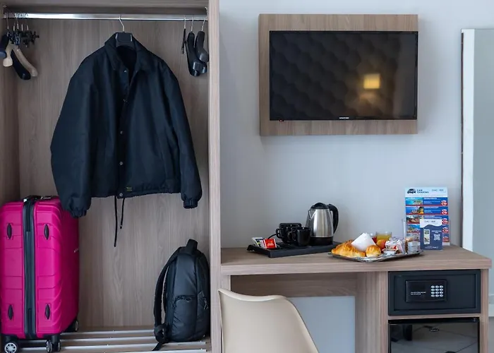 Forever Неаполь