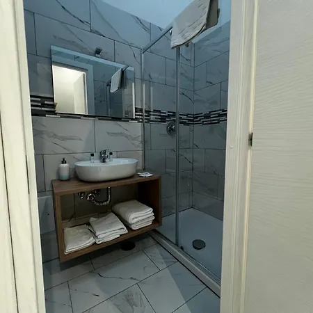 Oda ve Kahvaltı Forever Napoli