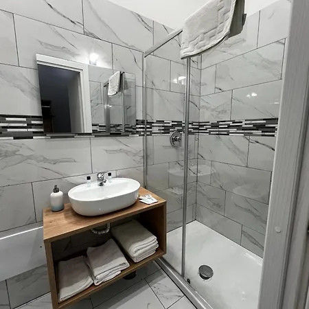 Oda ve Kahvaltı Forever