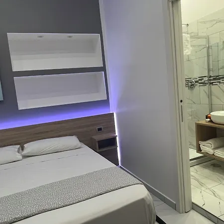 Forever Alojamento de Acomodação e Pequeno-almoço Nápoles