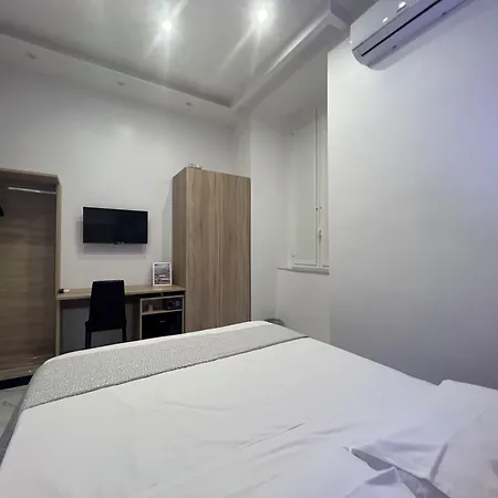 Forever Oda ve Kahvaltı Napoli