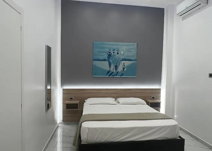 Forever Alojamento de Acomodação e Pequeno-almoço Nápoles