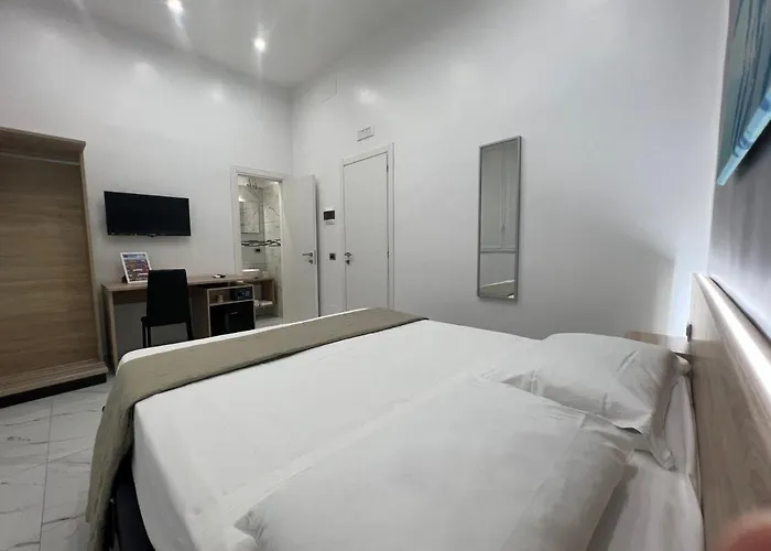 Alojamento de Acomodação e Pequeno-almoço Forever Nápoles