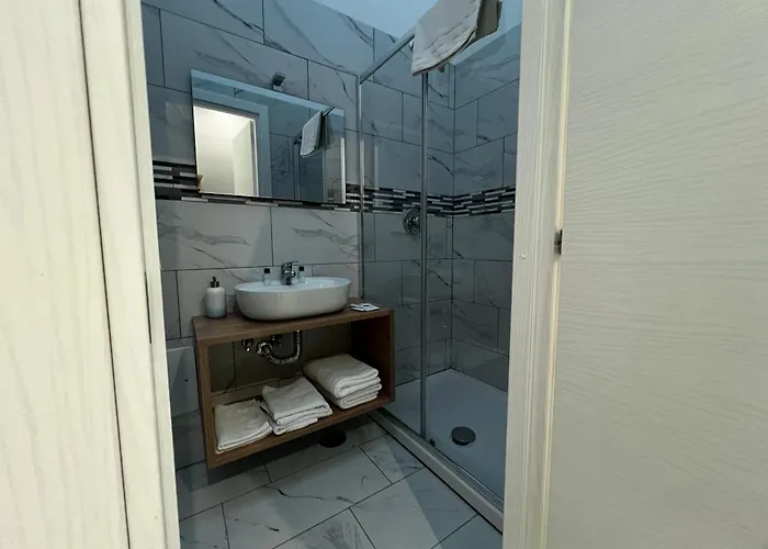 Alojamento de Acomodação e Pequeno-almoço Forever Nápoles