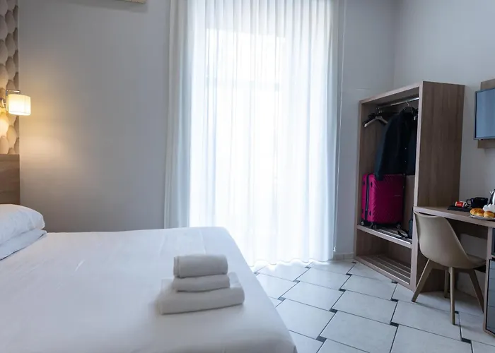 Alojamento de Acomodação e Pequeno-almoço Forever 4*