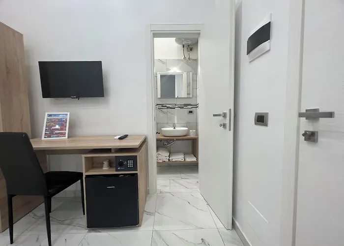 Alojamento de Acomodação e Pequeno-almoço Forever Nápoles