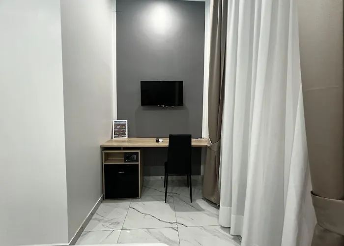 Alojamento de Acomodação e Pequeno-almoço Forever Nápoles