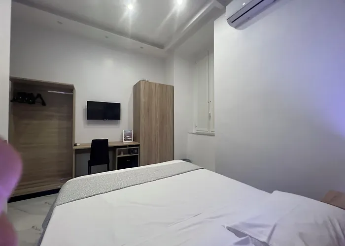 Forever Alojamento de Acomodação e Pequeno-almoço Nápoles